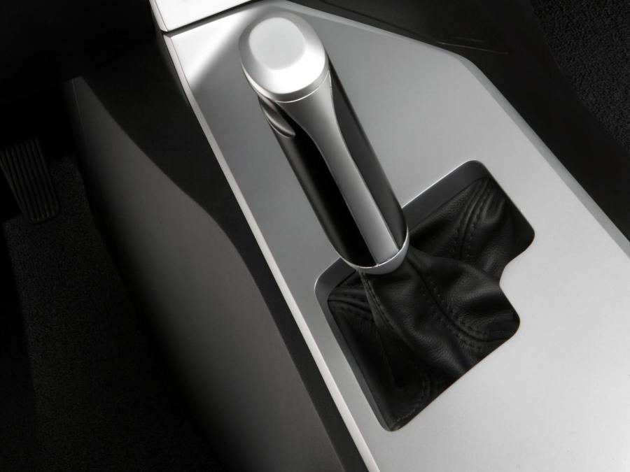  Dodge Challenger RT Concept 2007 года  (фото 4 из 15)